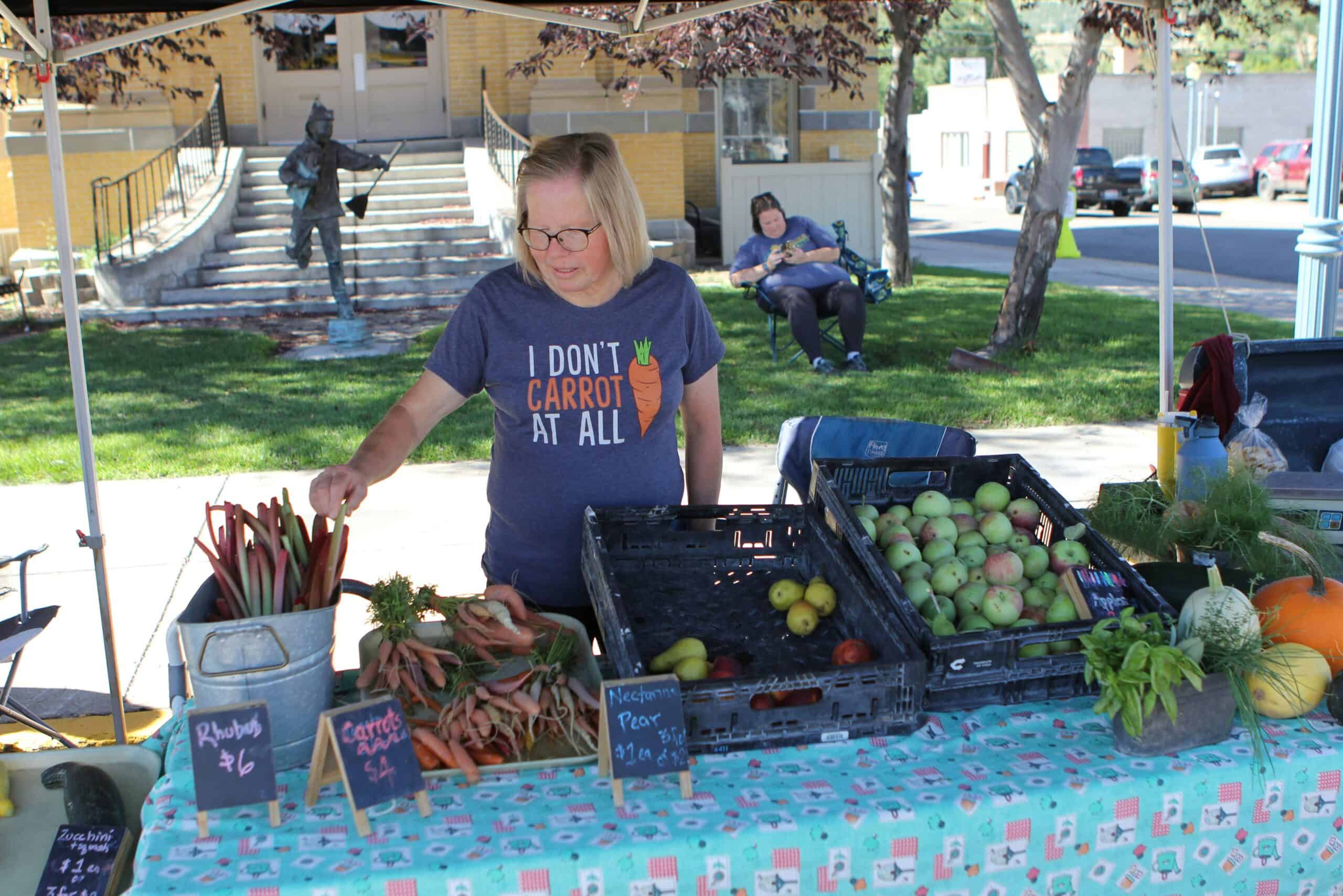 Women at farmers market