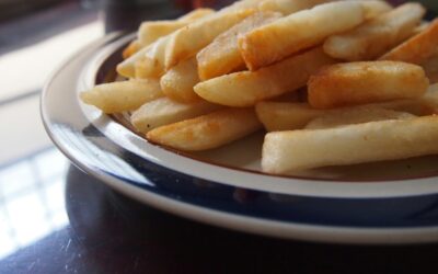 Classic Fries Reign Supreme: Why Most Americans Stick to Tradition